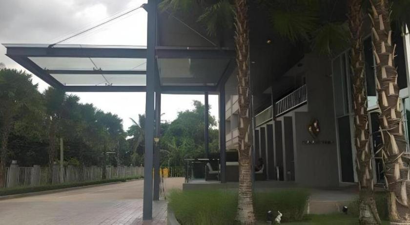 Chaisaeng Villa Sing Buri Exterior photo